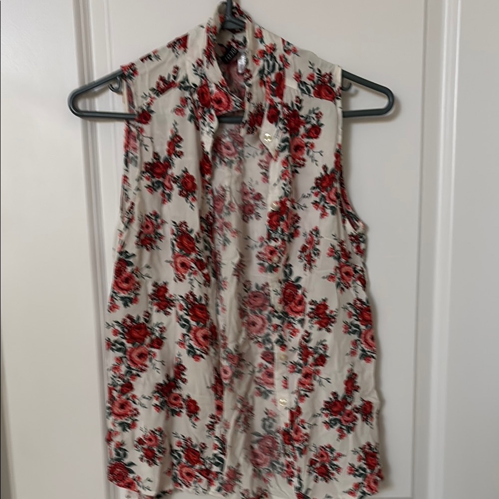 H&M button up top